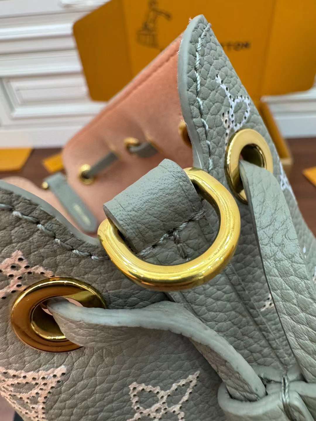 Louis Vuitton M82731 mini One shoulder bucket bag view 7
