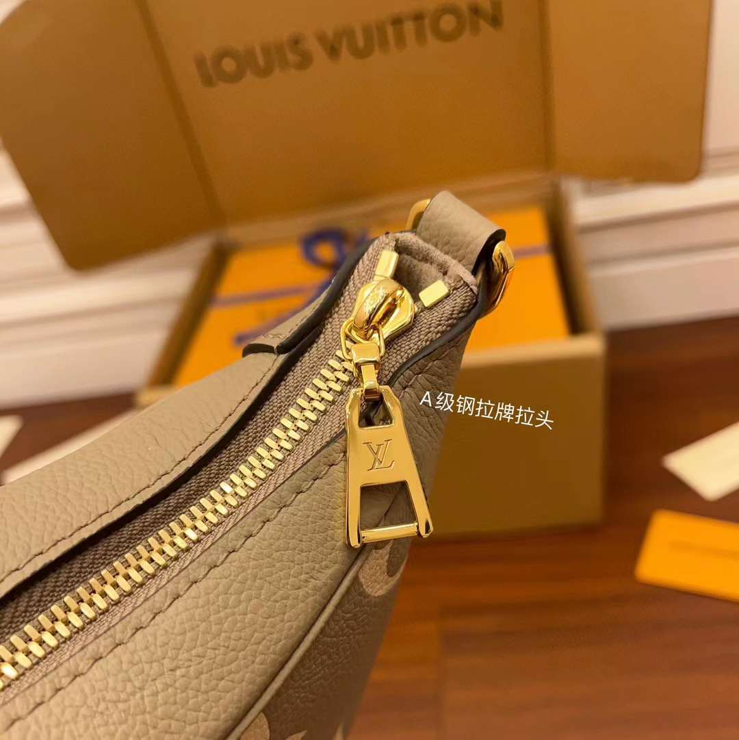 Louis Vuitton M46112 One shoulder underarm bag view 2