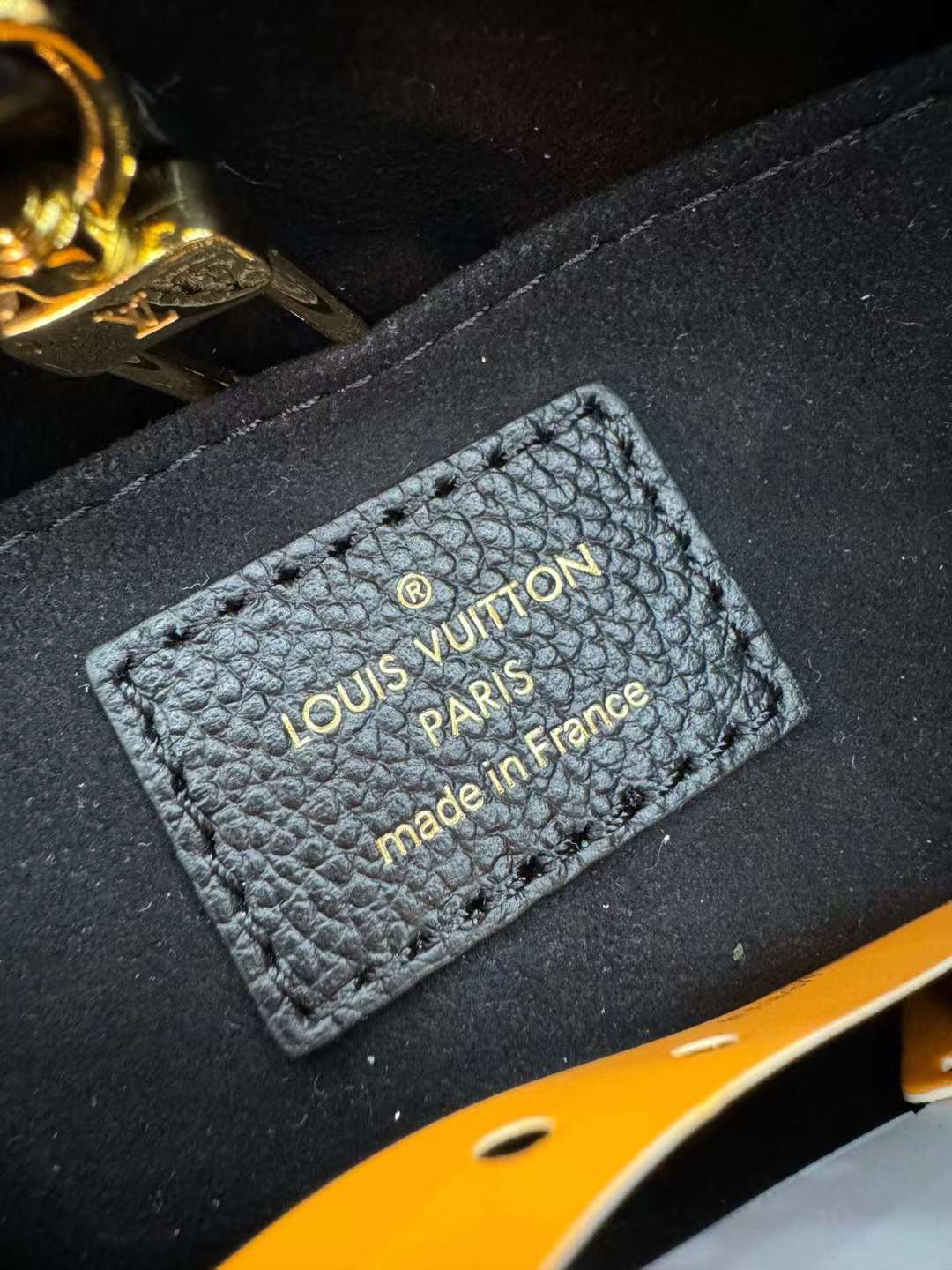Louis Vuitton OnTheGo BB M46993 view 4