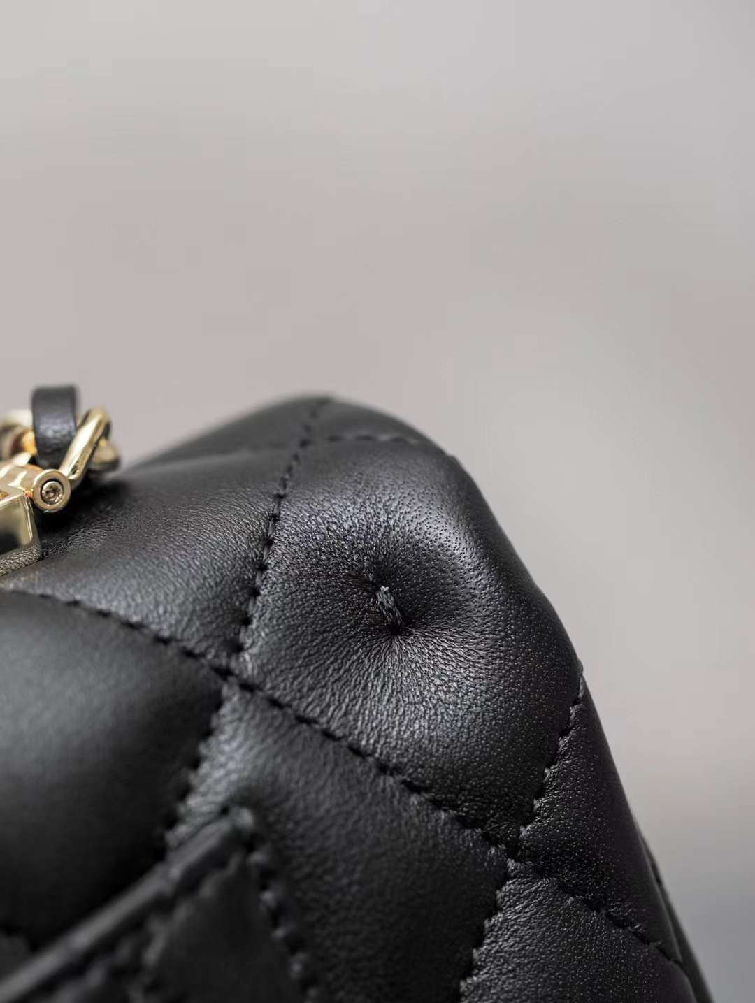 Chanel 24S Resin wrist flap bag view 8