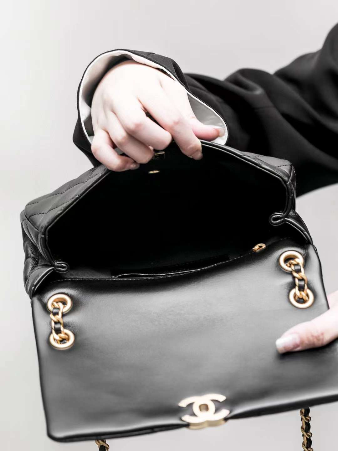 Chanel 24P Enamel letter flap bag view 3