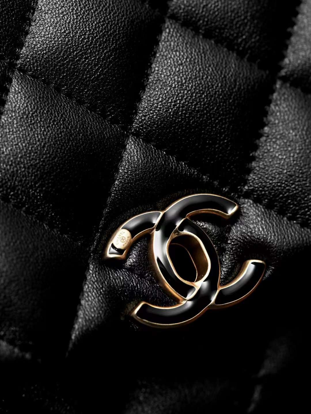 Chanel 24P Enamel letter flap bag view 6