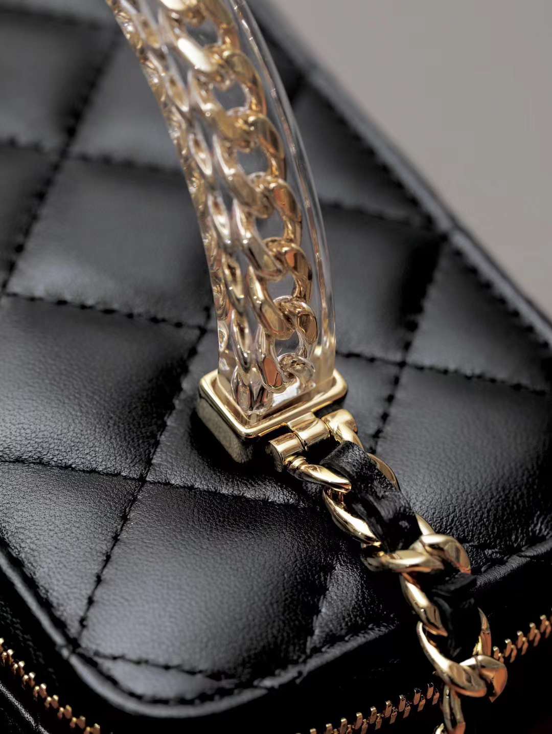Chanel clutch with chain view 7