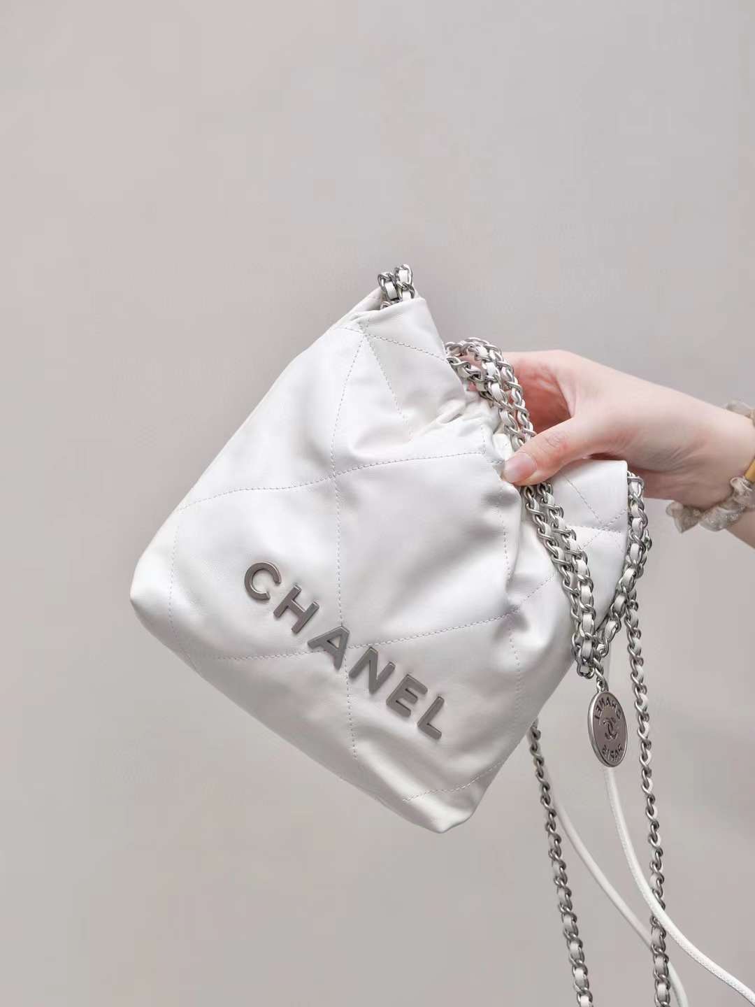 Chanel 23ss Mini 22bag view 1
