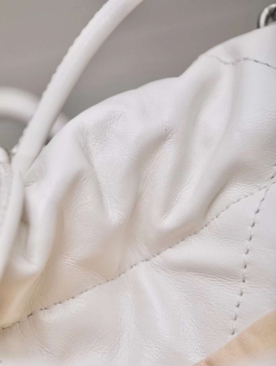 Chanel 23ss Mini 22bag view 4