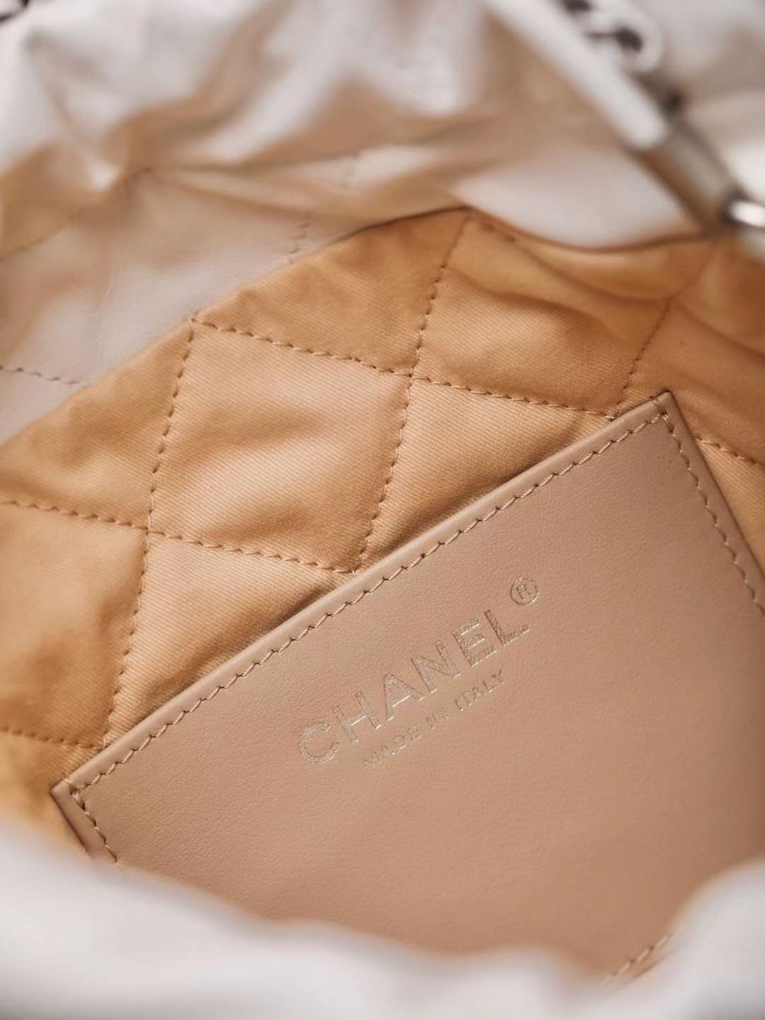 Chanel 23ss Mini 22bag view 6