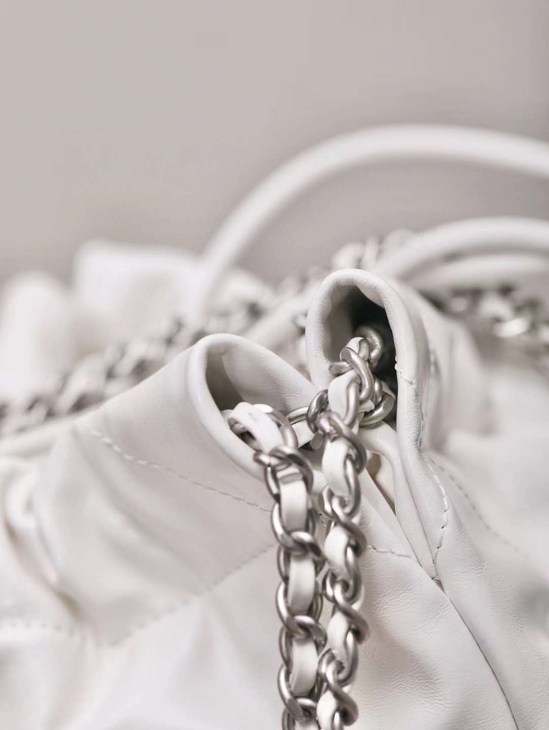 Chanel 23ss Mini 22bag view 7