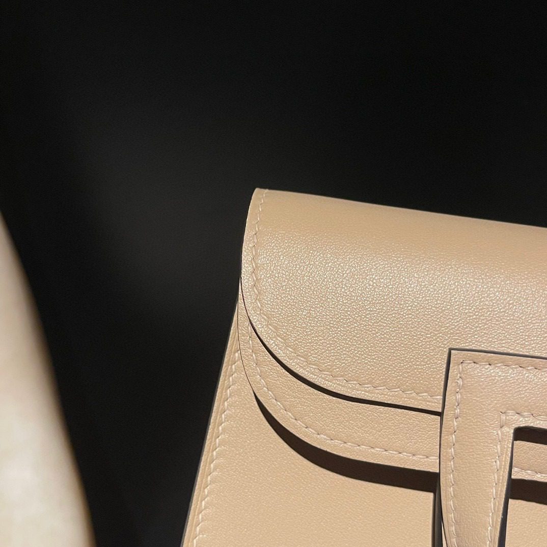 Hermès Halzan 22 Mini Swift S2colour view 3