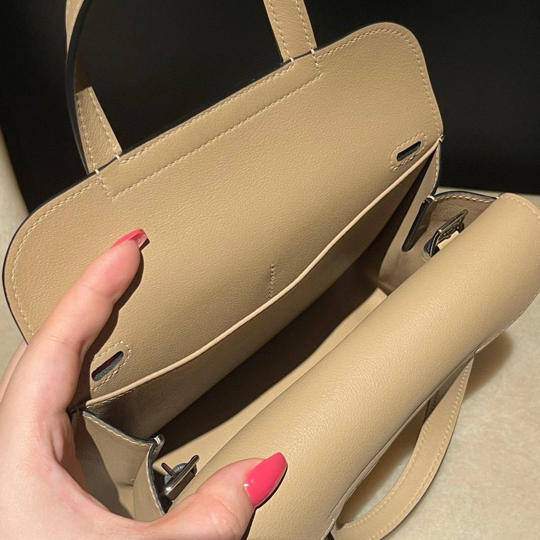 Hermès Halzan 22 Mini Swift S2colour view 7