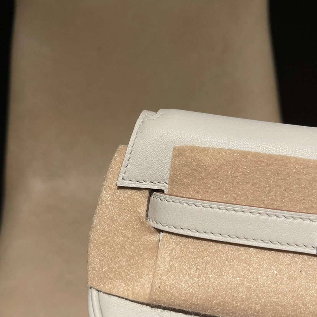 Hermès Kelly Moove Swift M4colour view 4