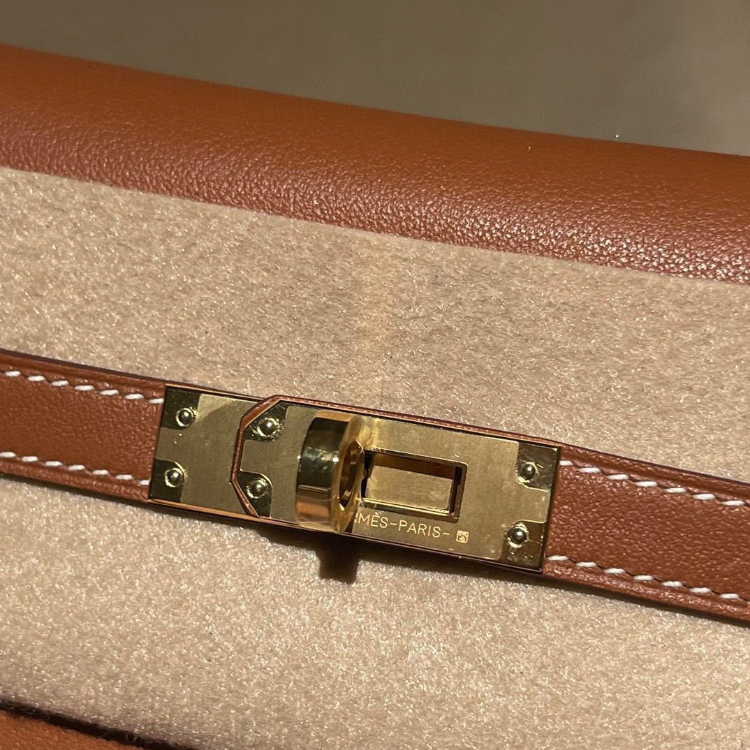 Hermès Kelly Moove Swift view 4