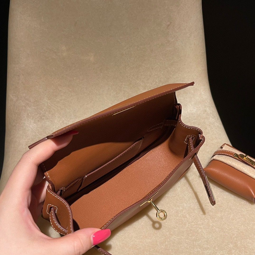Hermès Kelly Moove Swift view 6
