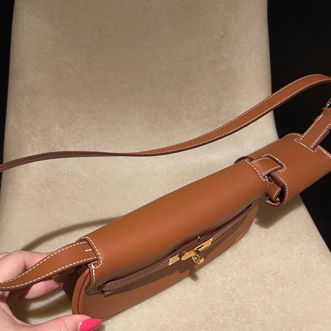 Hermès Kelly Moove Swift view 8