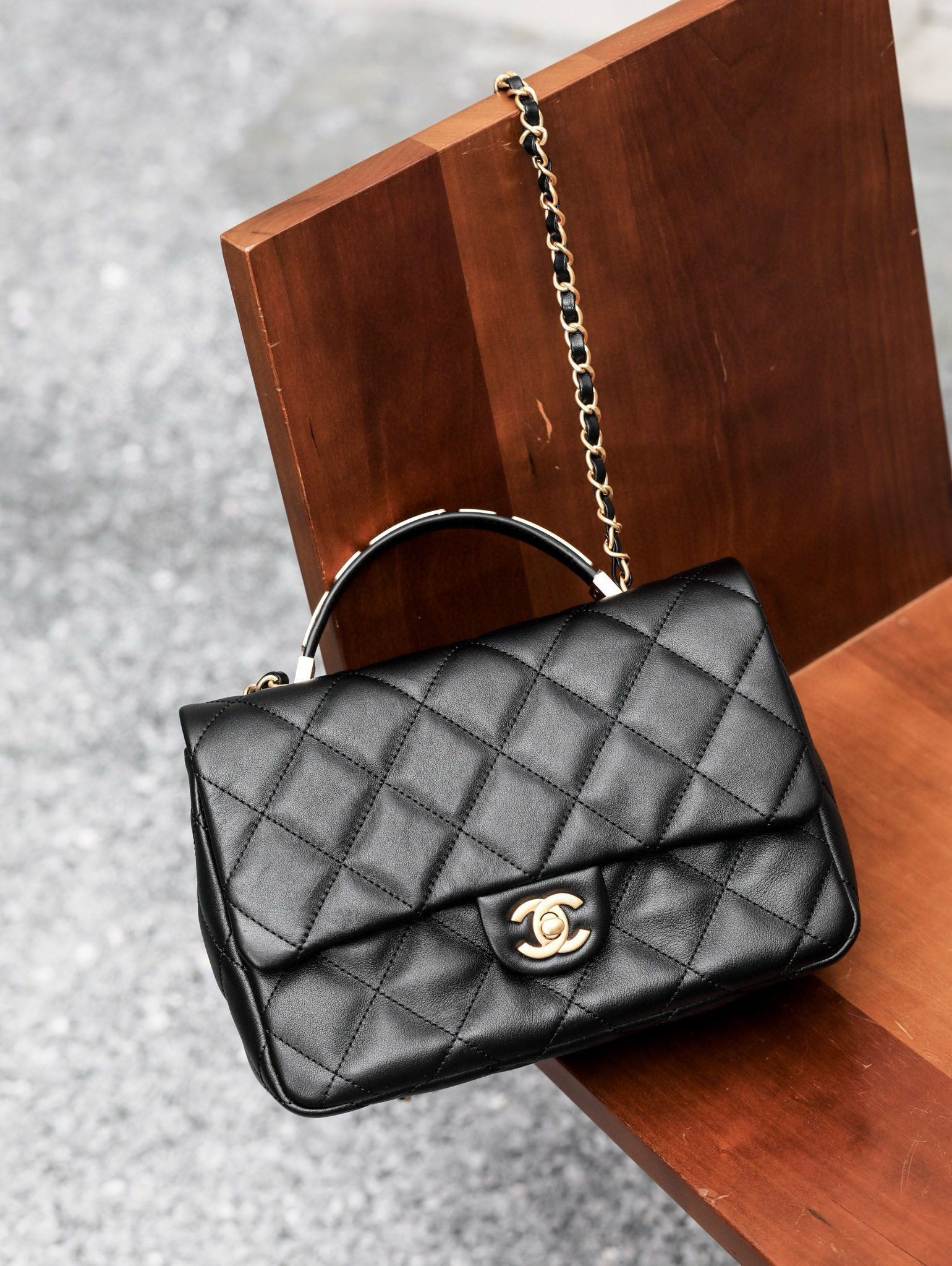 Chanel 24p Cambon Handle view 2