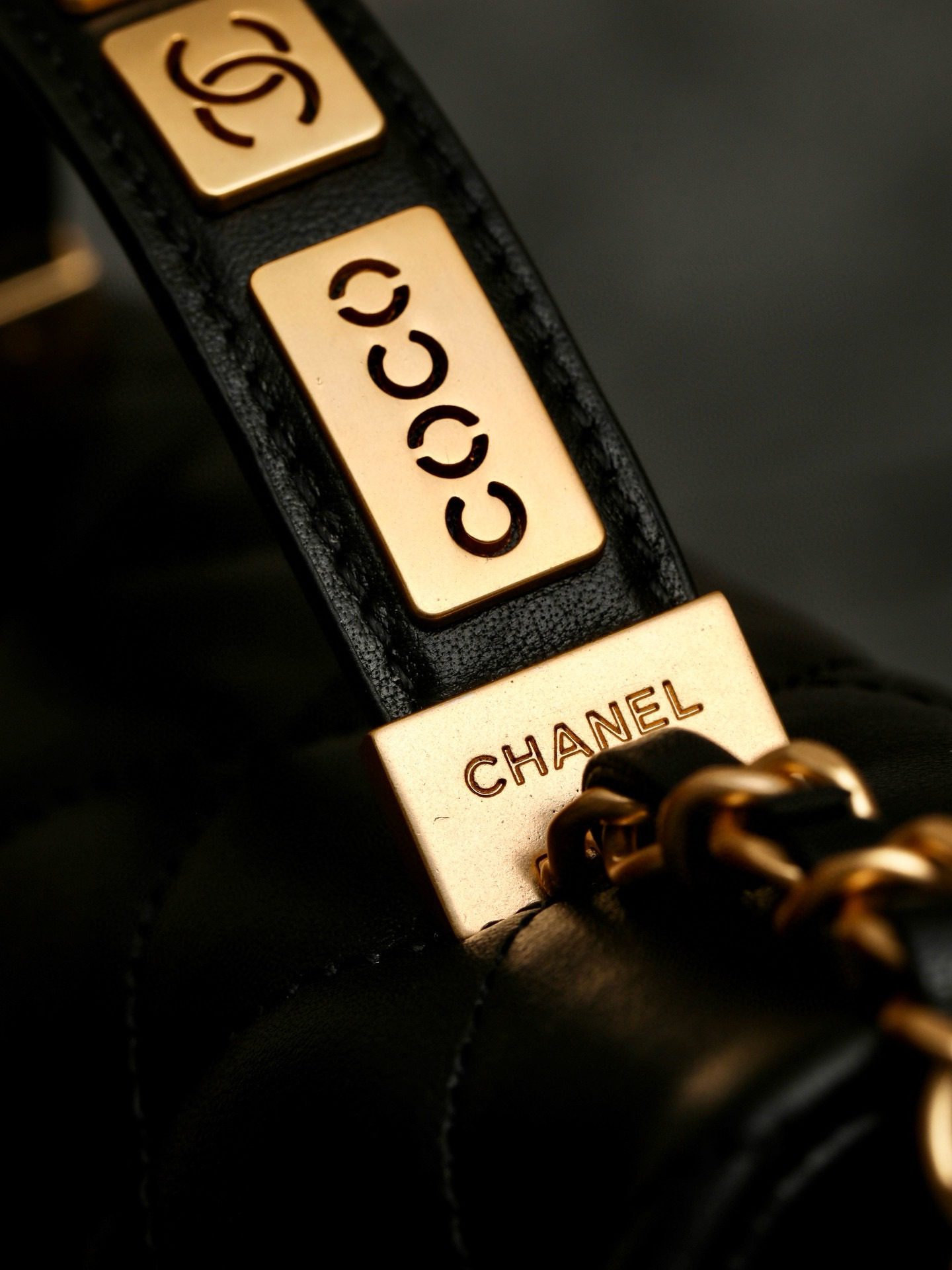 Chanel 24p Cambon Handle view 5