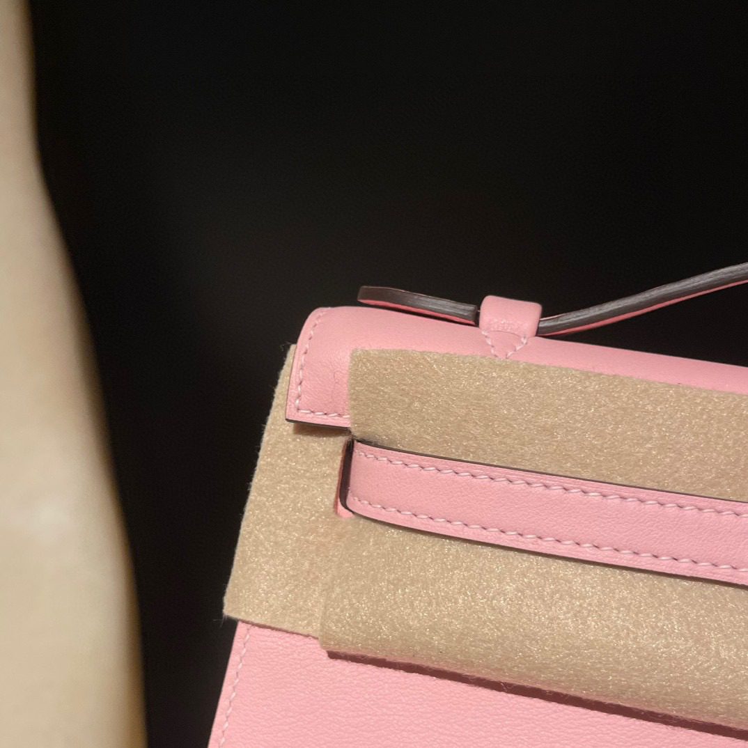 Hermès Kelly Pochette Swift 3qcolour view 3
