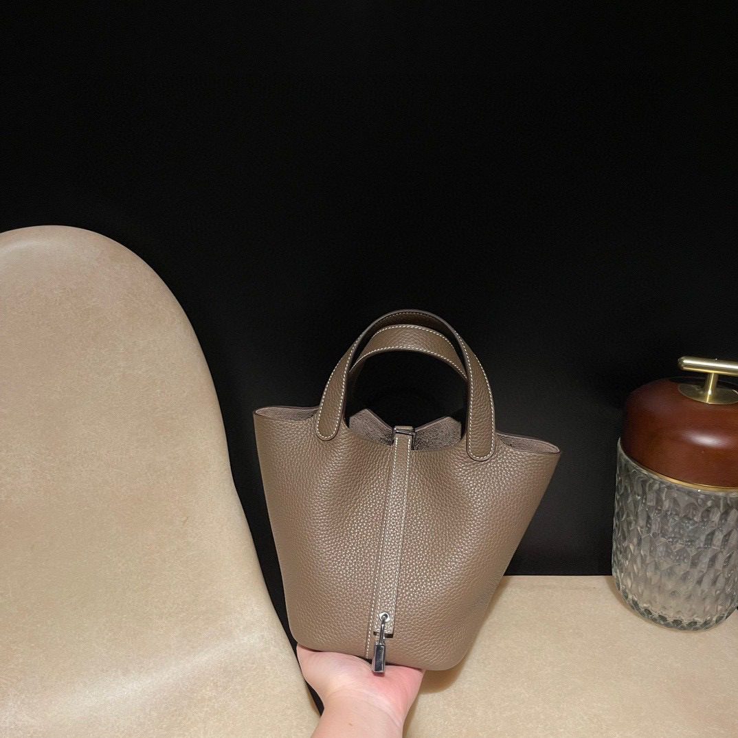 Hermès Picotin Lock 18 Clemence view 1