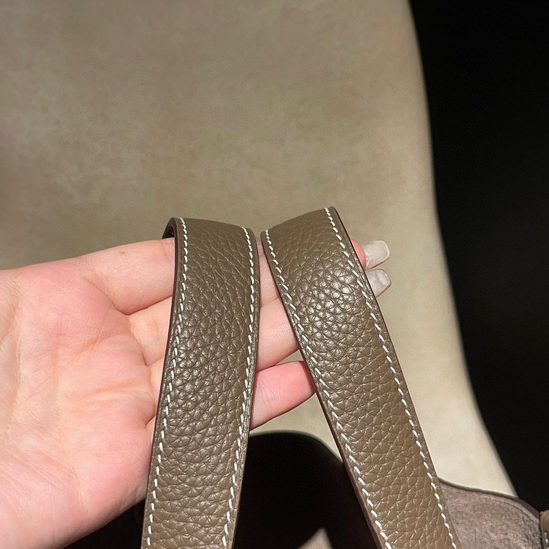 Hermès Picotin Lock 18 Clemence view 3