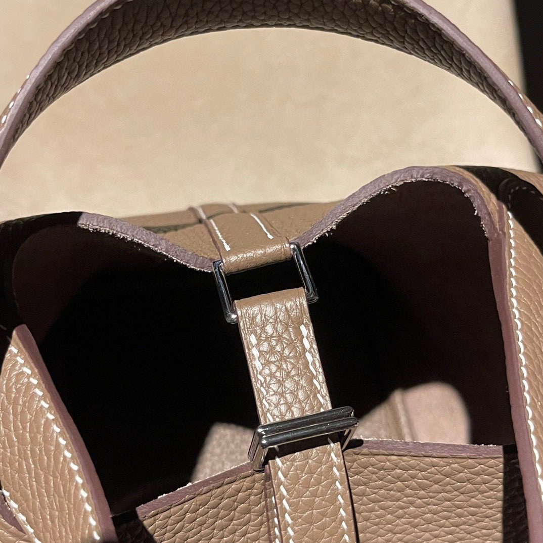 Hermès Picotin Lock 18 Clemence view 5