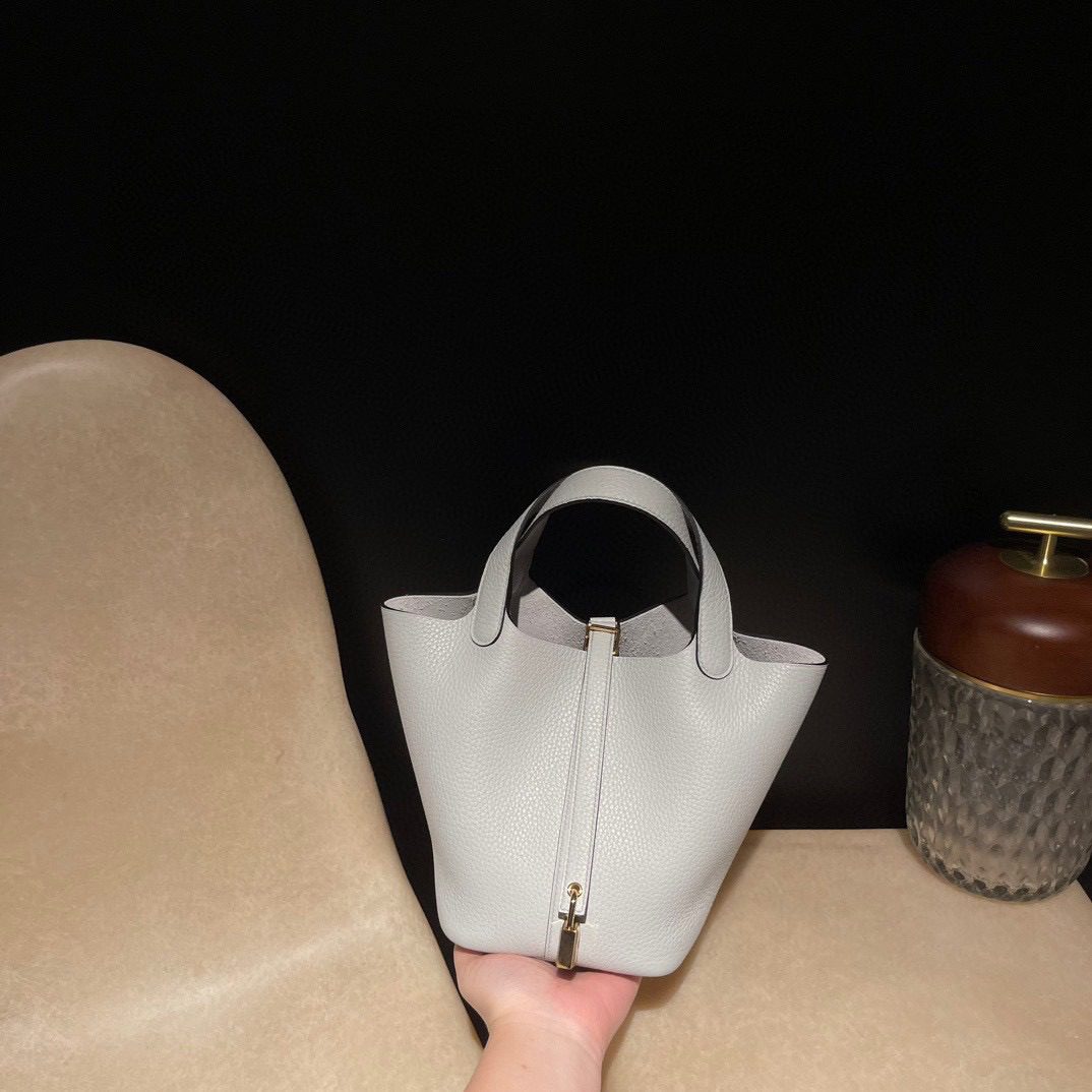 Hermès Picotin Lock 18 Clemence view 1