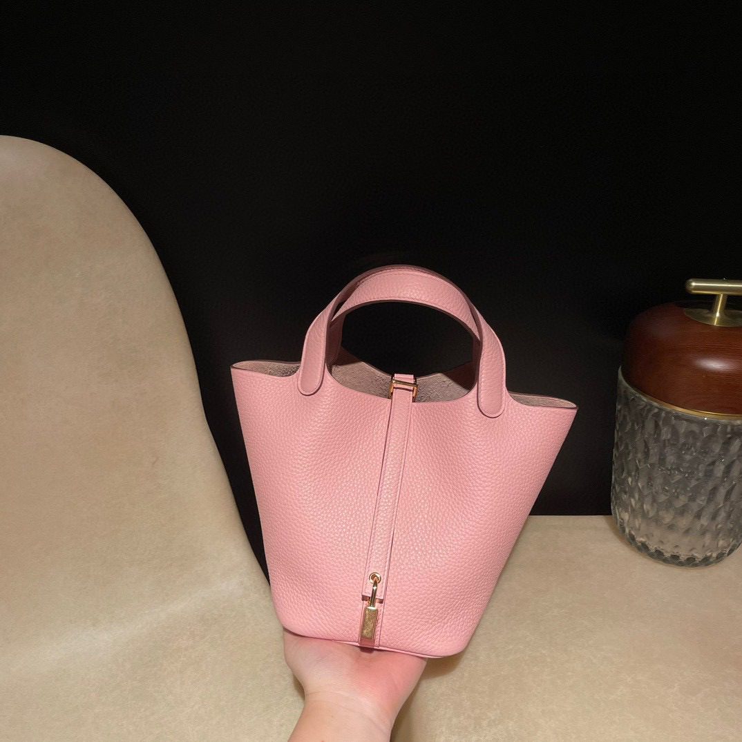 Hermès Picotin Lock 18 Clemence 3Qcolour view 4