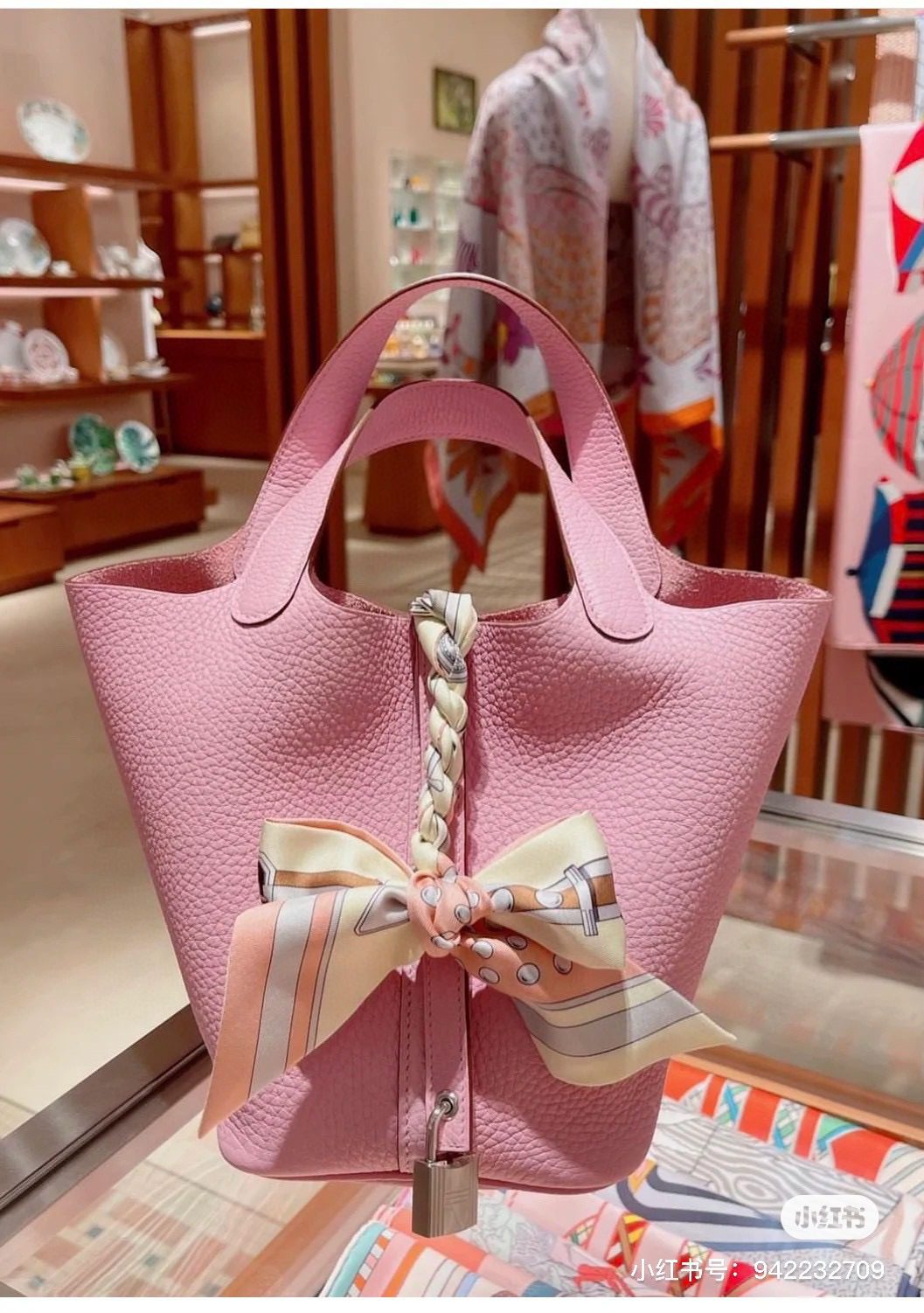 Hermès Picotin Lock 18 Clemence 3Qcolour view 9