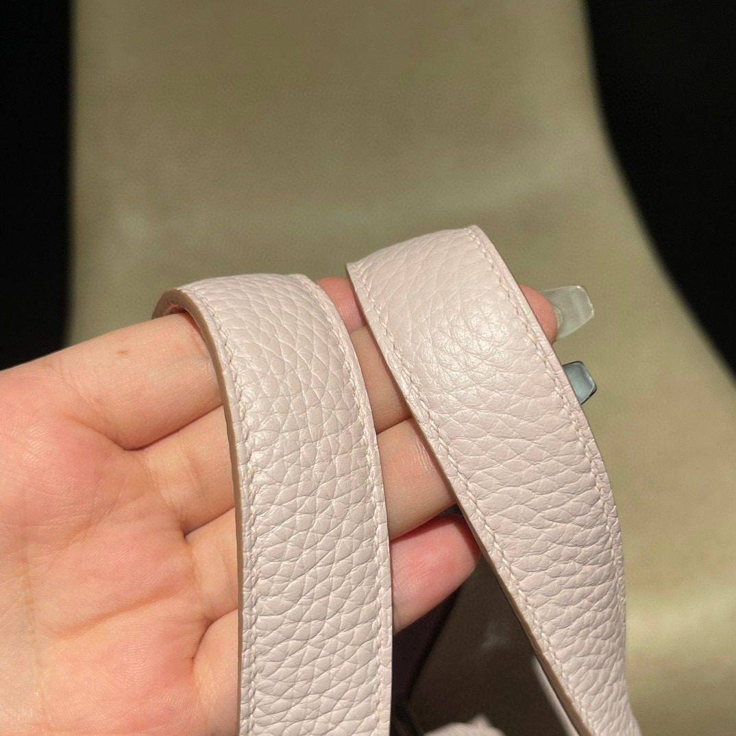 Hermès Picotin Lock 18 Clemence pale view 4