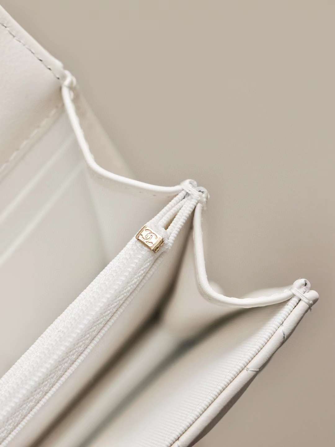 Chanel 24p Woc Kelly Bag view 9