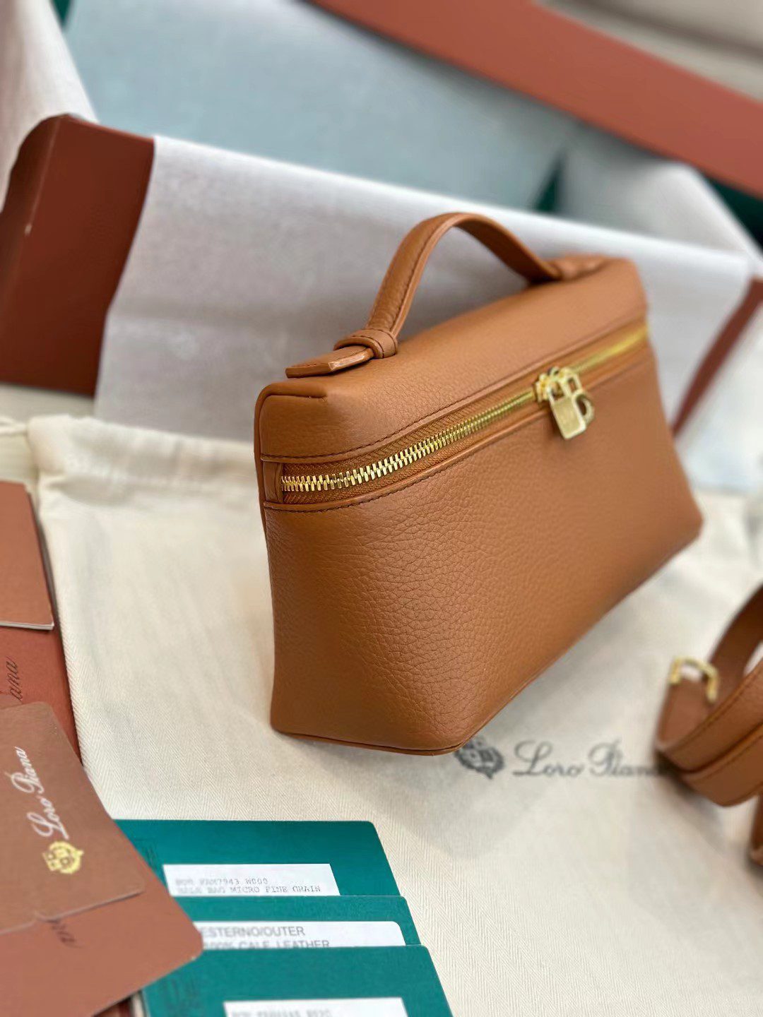 Loro Piana Extra Poket L19 view 6