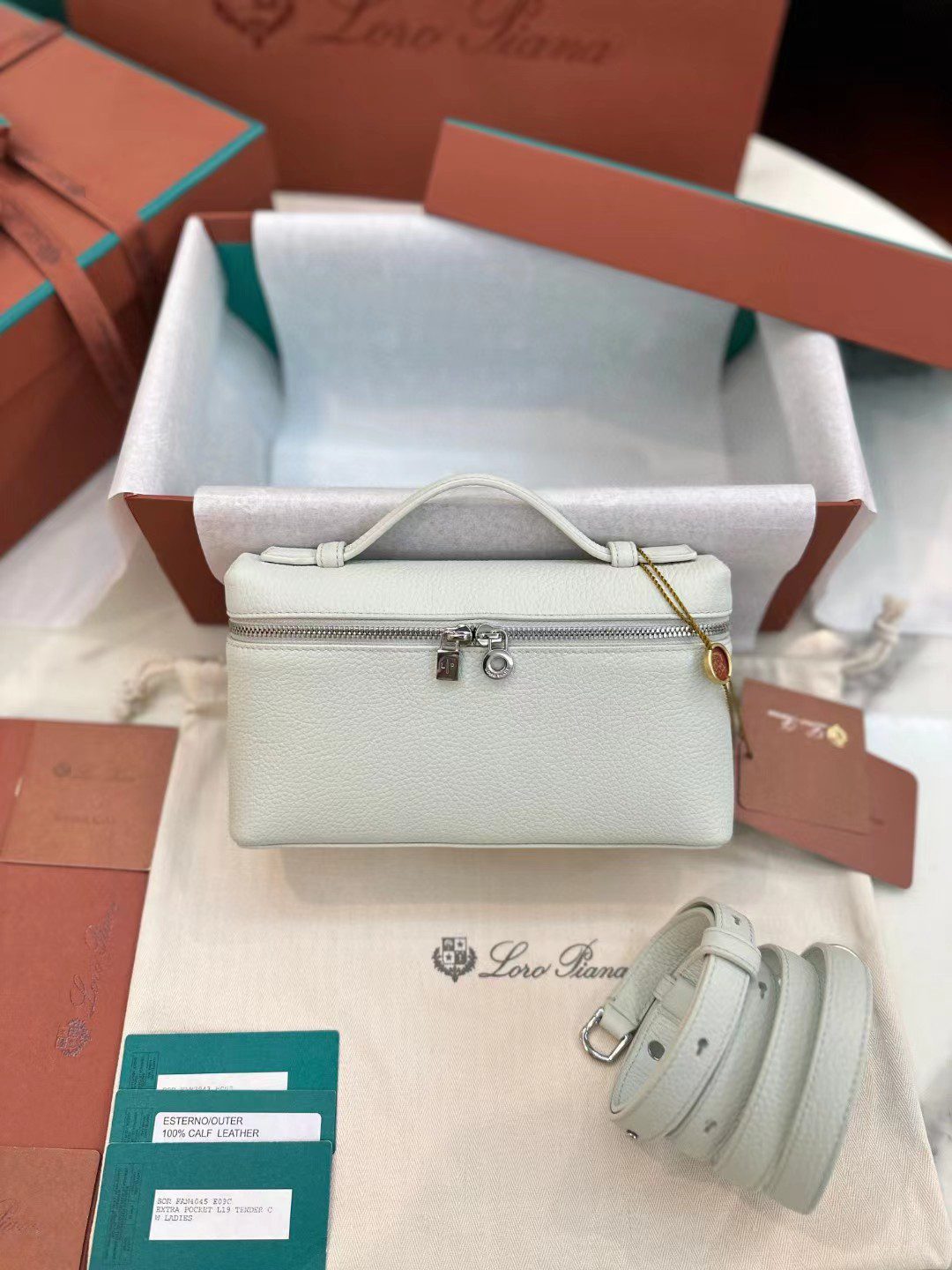 Loro Piana Extra Poket L19 view 1