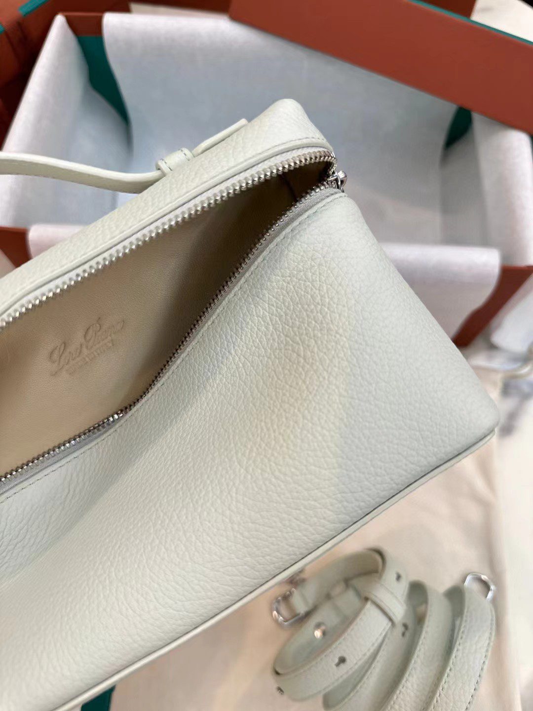 Loro Piana Extra Poket L19 view 8