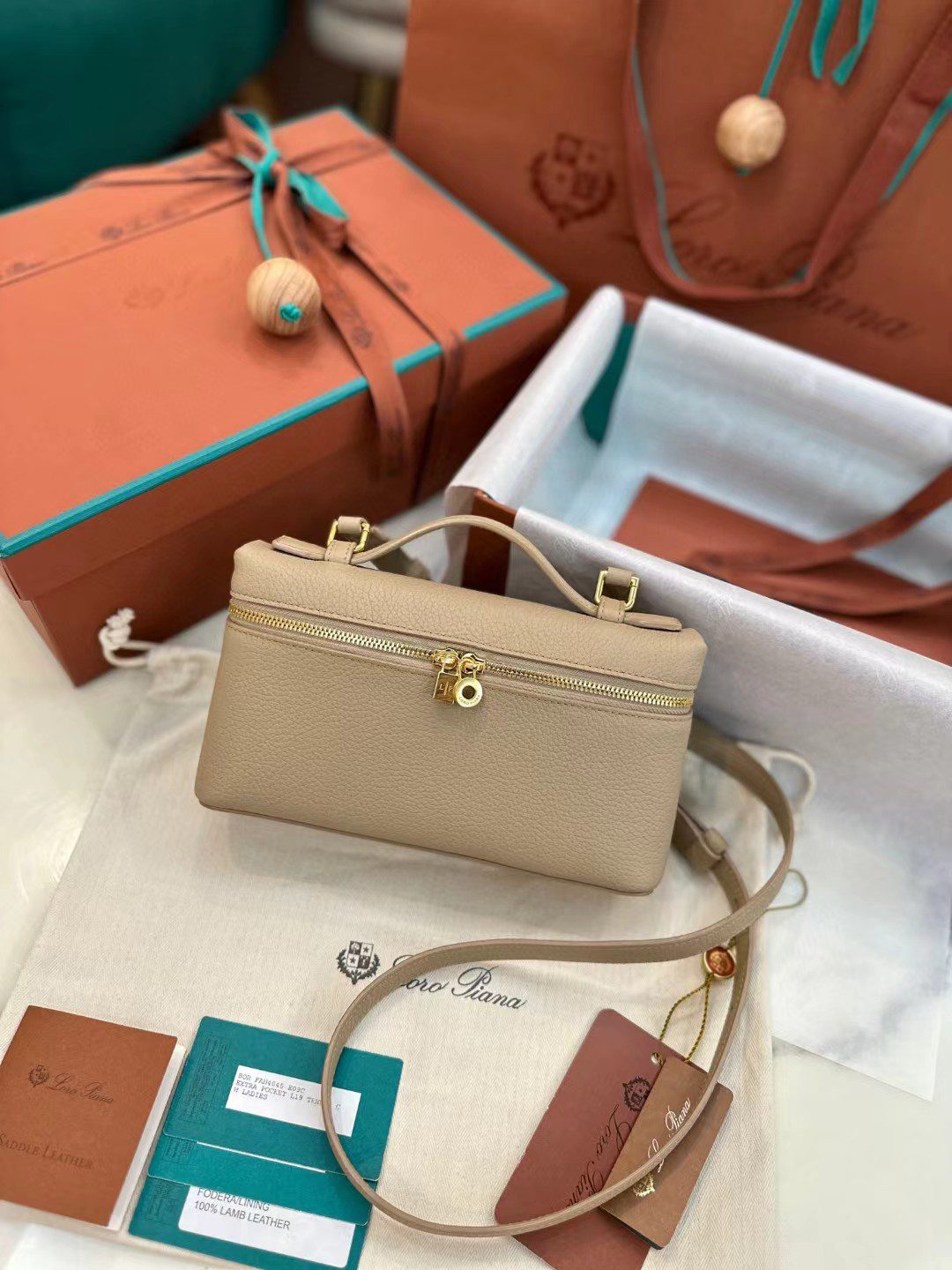 Loro Piana Extra Poket L19 view 5