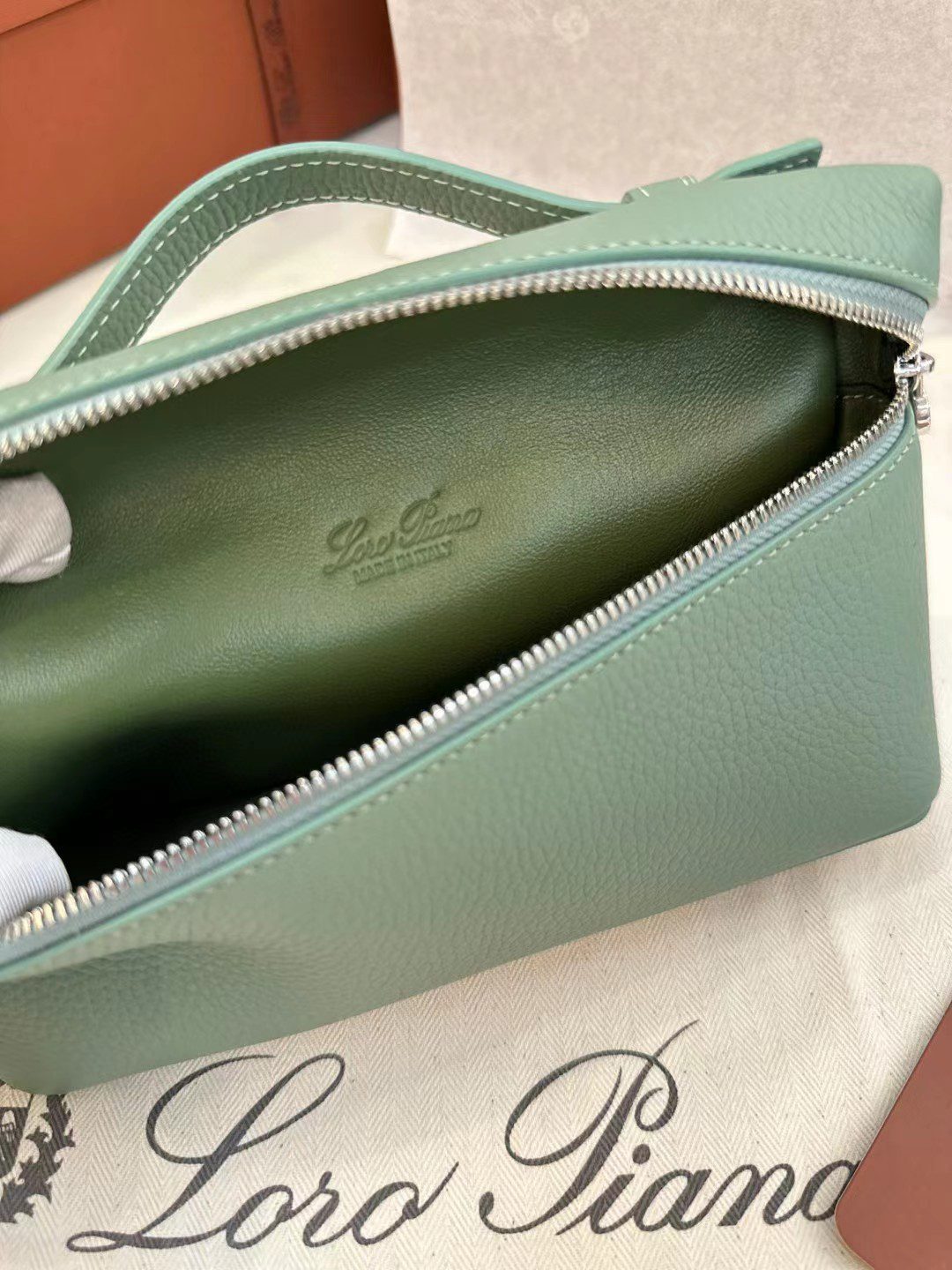 Loro Piana Extra Poket L19 view 9