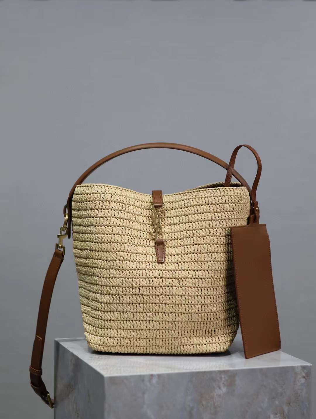 Saint Laurent LE 37 Woven bucket bag view 1