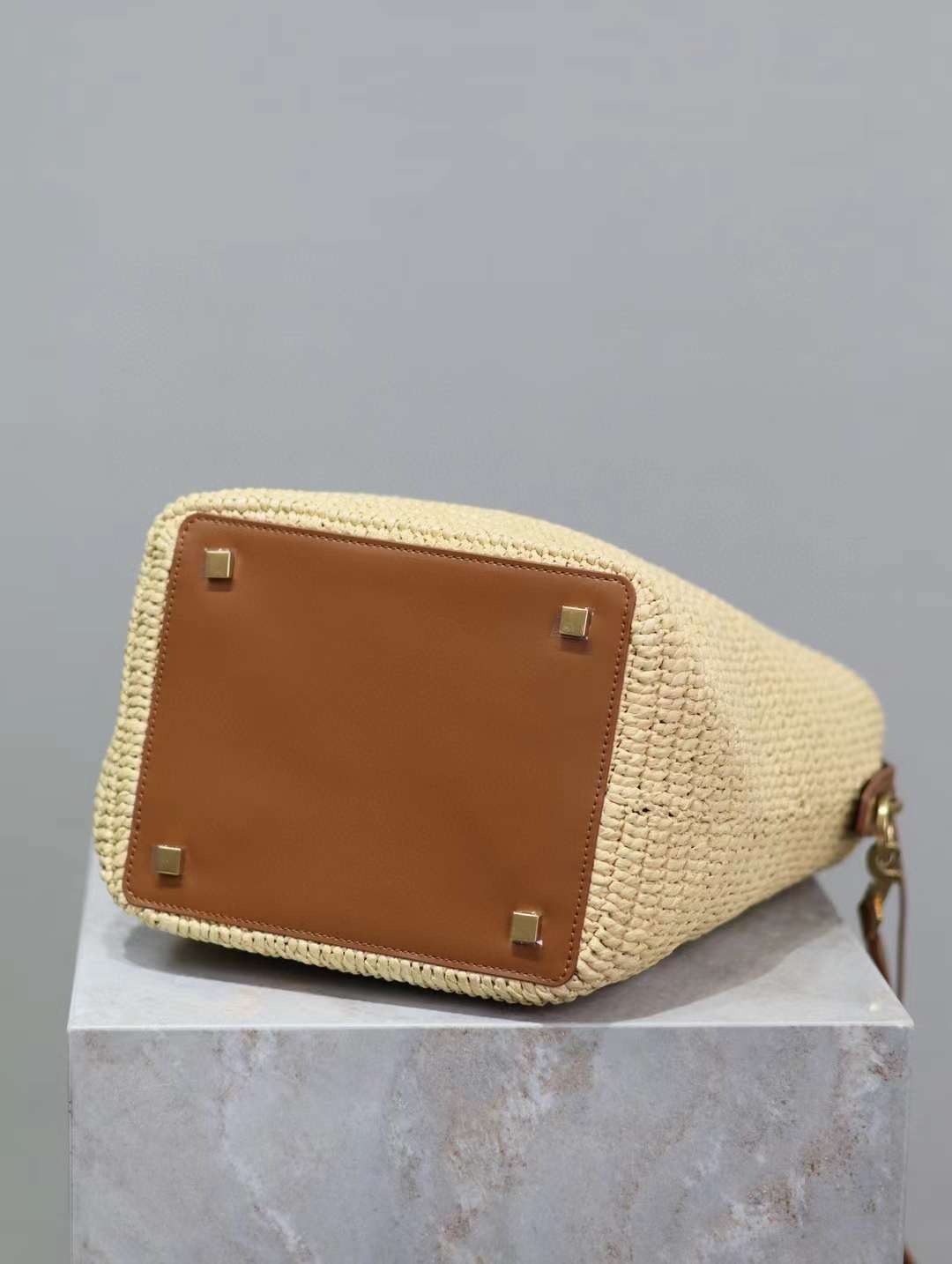 Saint Laurent LE 37 Woven bucket bag view 4