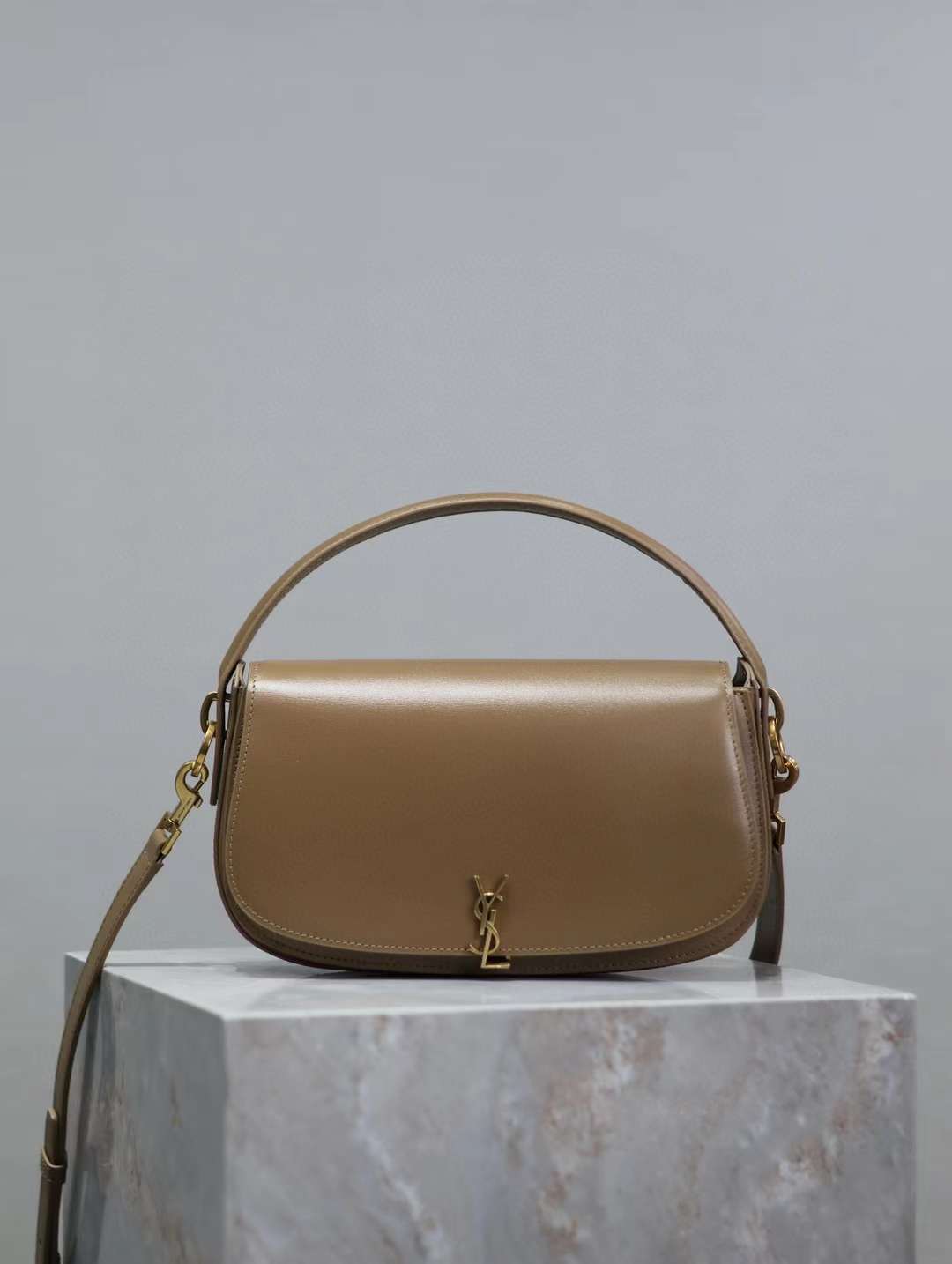 Saint Laurent VOLTAIRE handbag view 1
