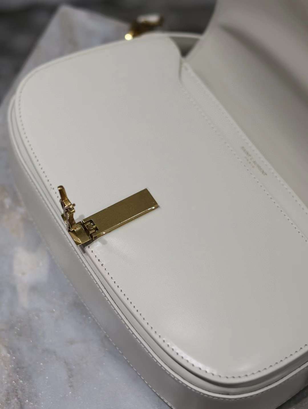 Saint Laurent VOLTAIRE handbag view 5