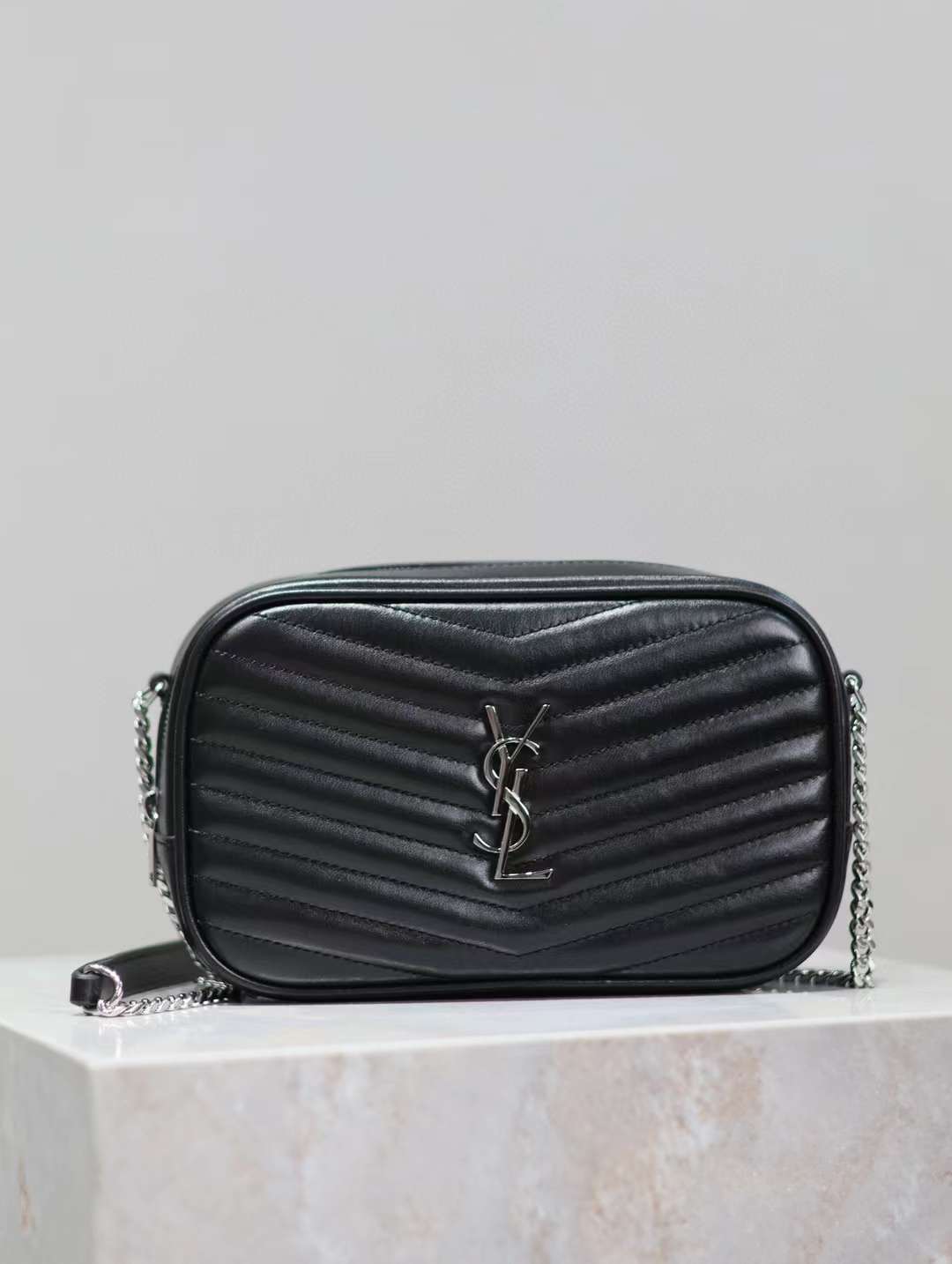 Saint Laurent Lou mini bag view 4