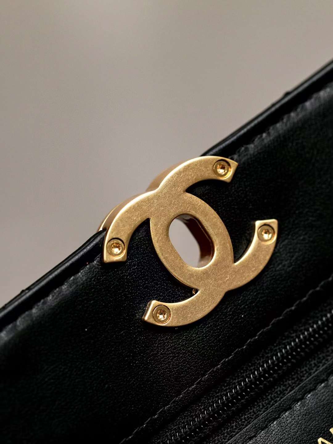 Chanel classics WOC Double ball BAG view 5