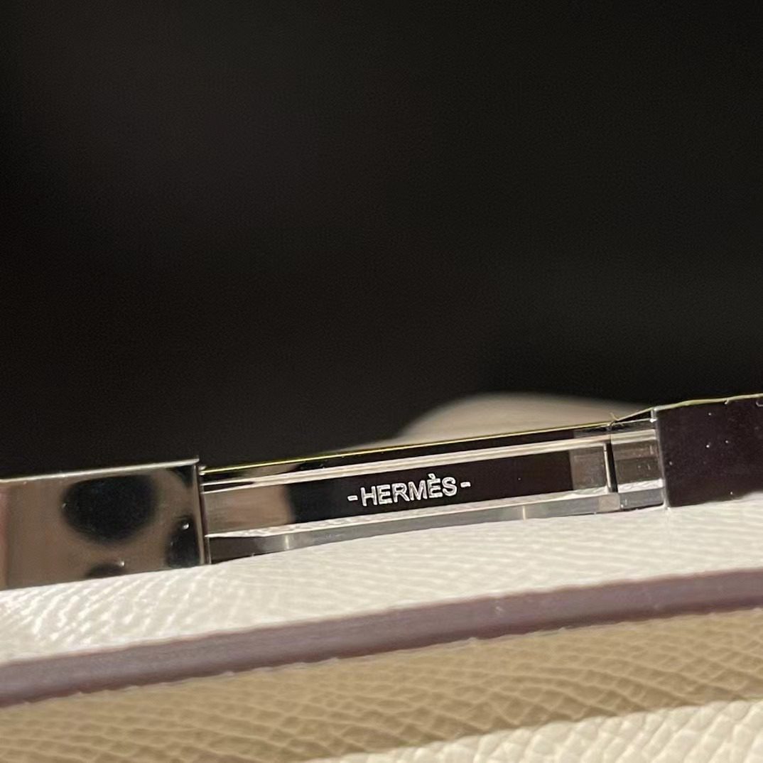Hermès CONSTANCE19 EPSOM i2colour Enameled button view 4