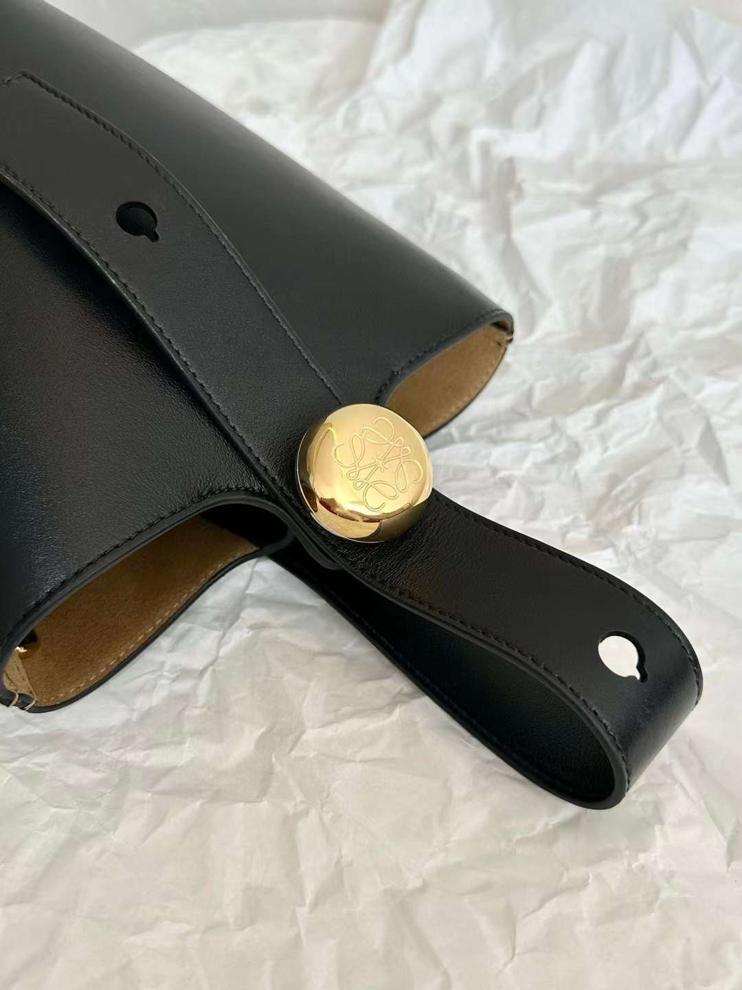 Loewe pebble mini bucket bag view 7