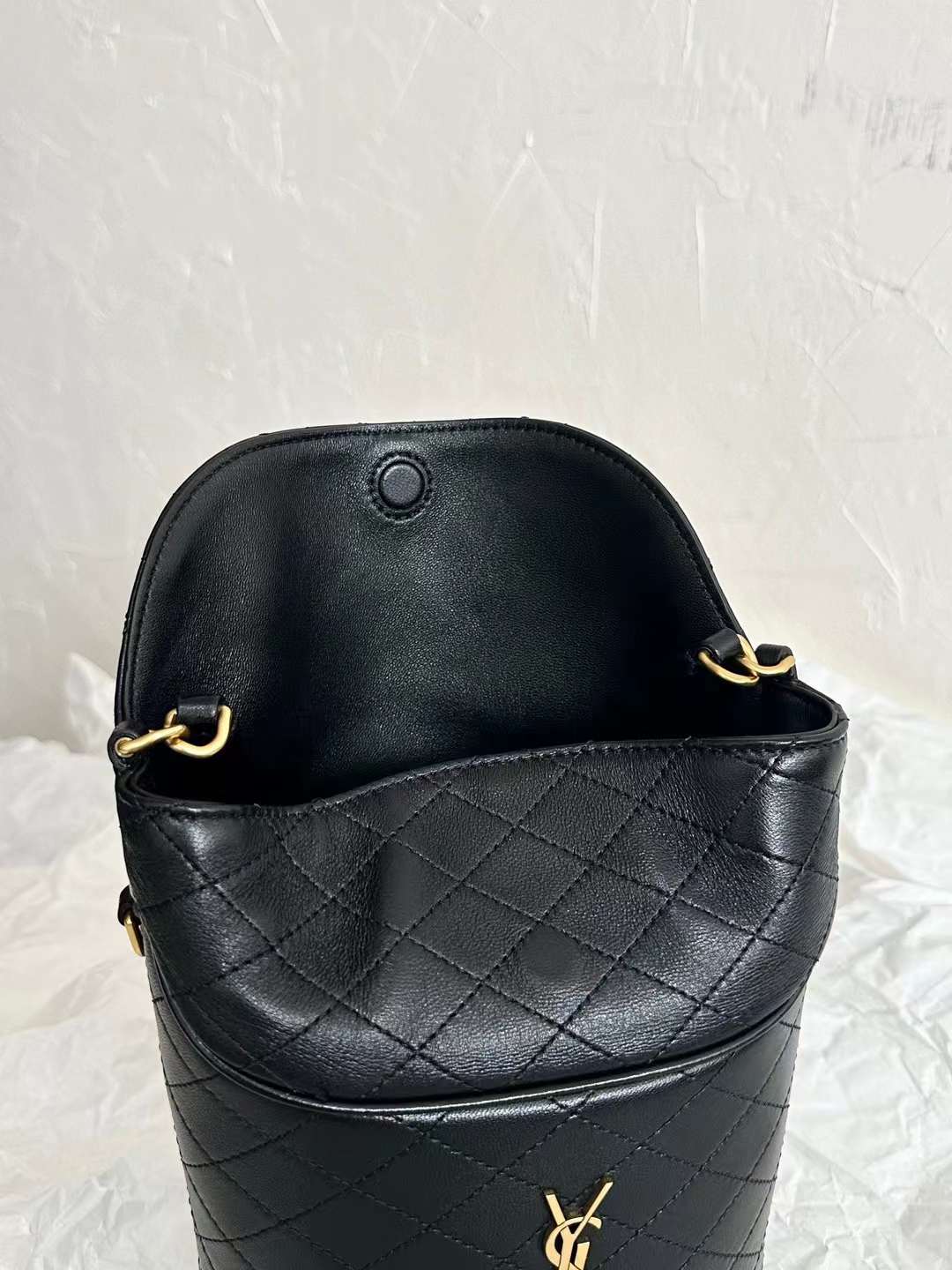 Saint Laurent gaby Bucket bag view 5