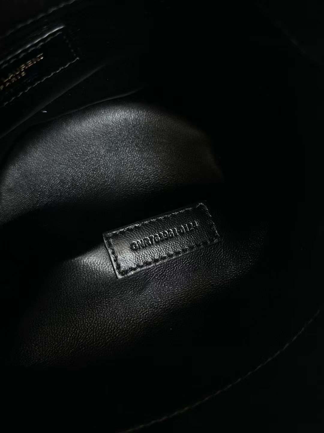 Saint Laurent gaby Bucket bag view 9