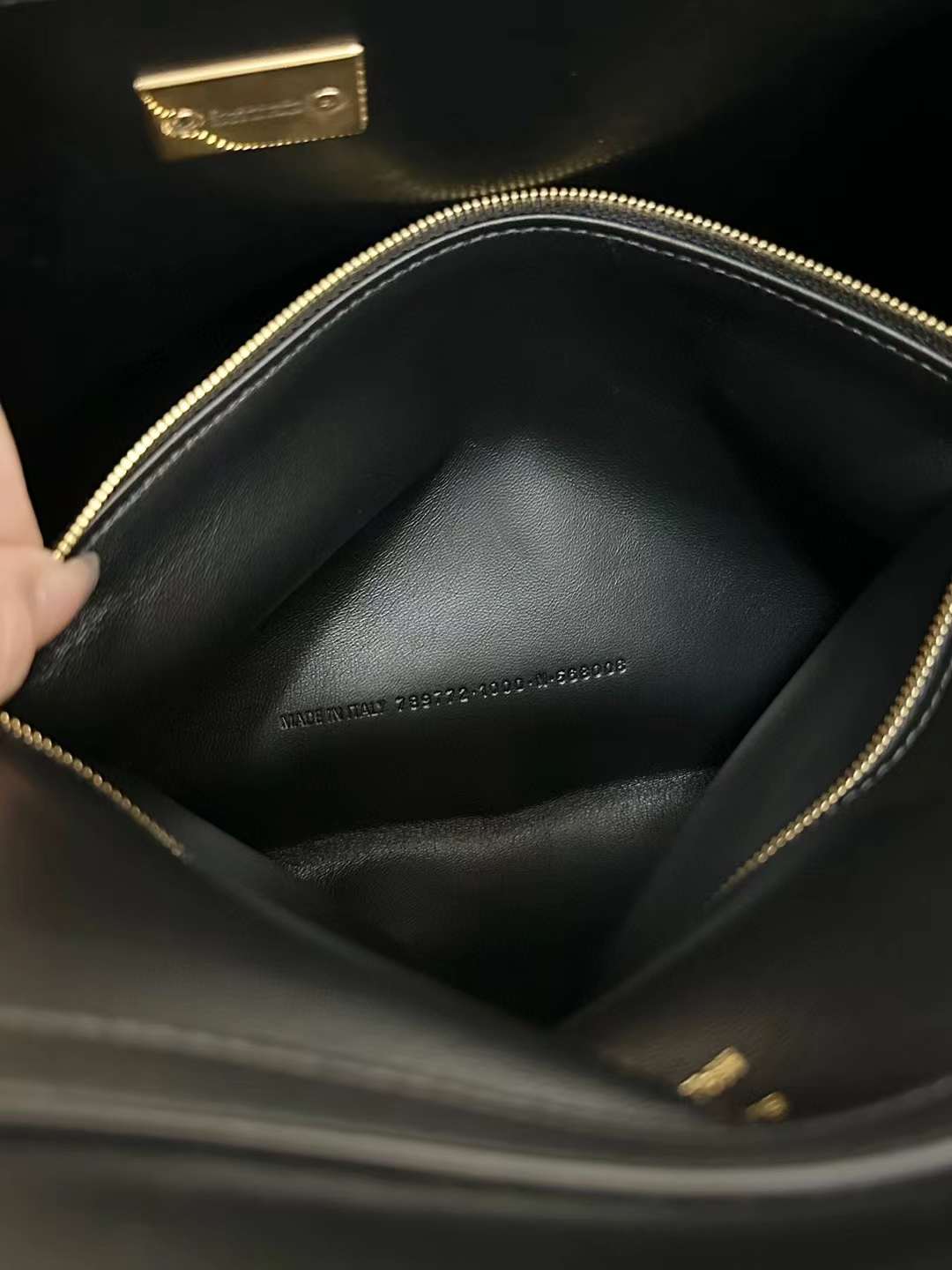 Balenciaga rodeo bag view 7