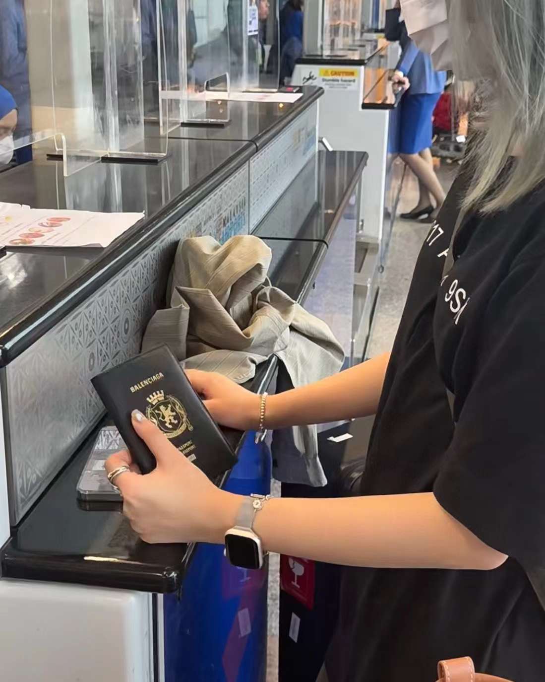Balenciaga Passport holder view 9