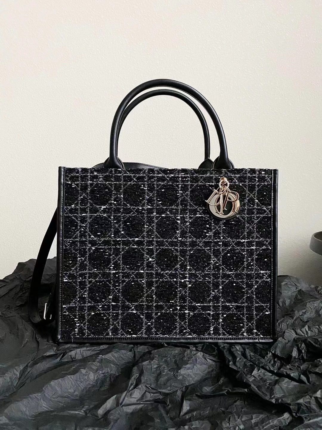 Dior Book Tote 24 Bag view 3