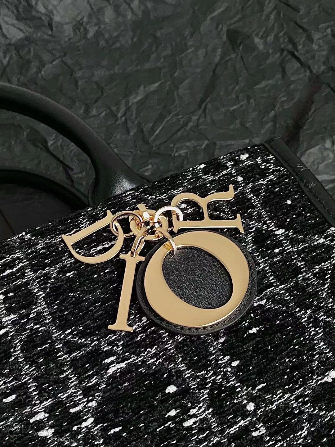 Dior Book Tote 24 Bag view 7