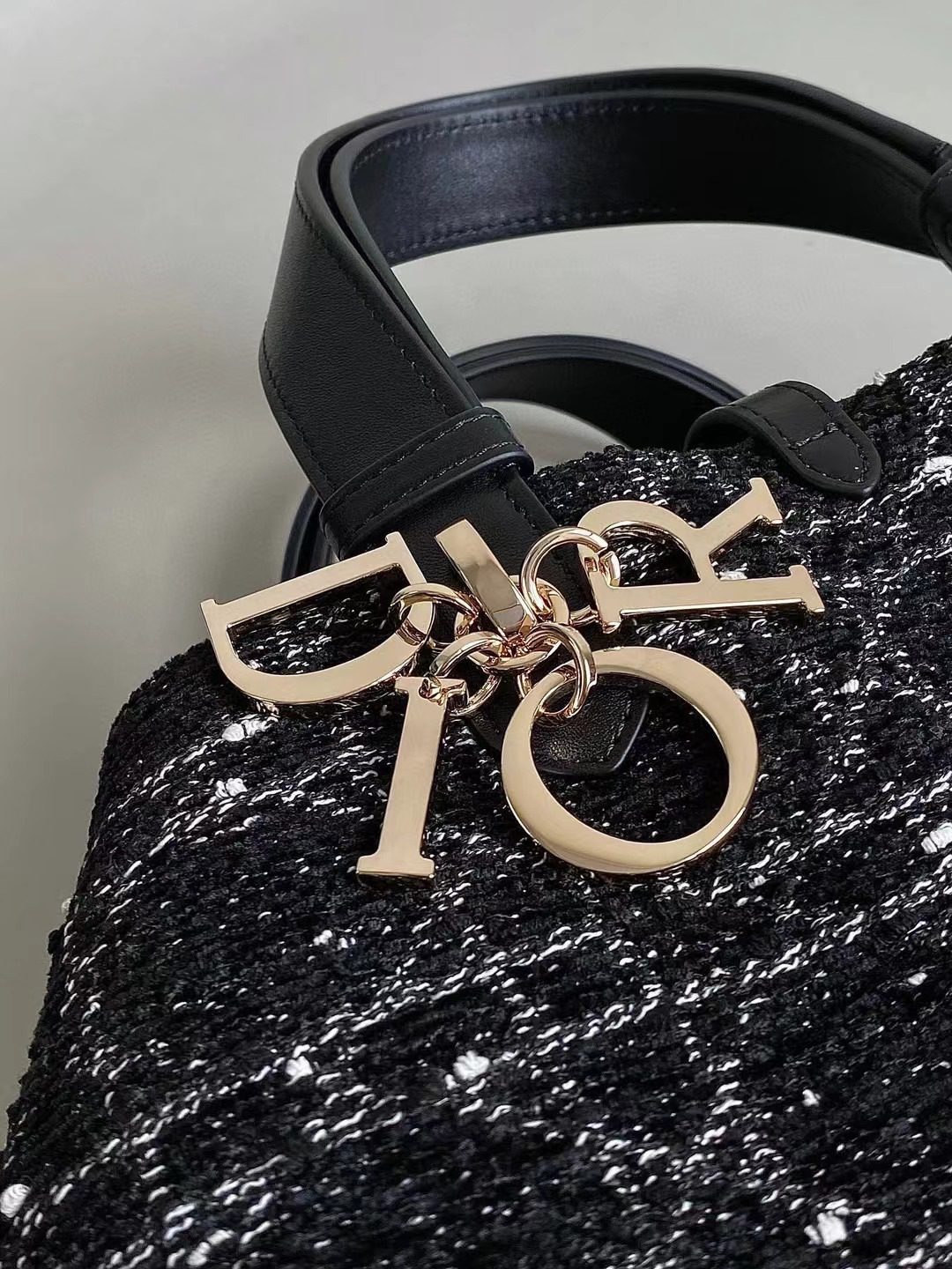 Dior Toujours medium bag view 3