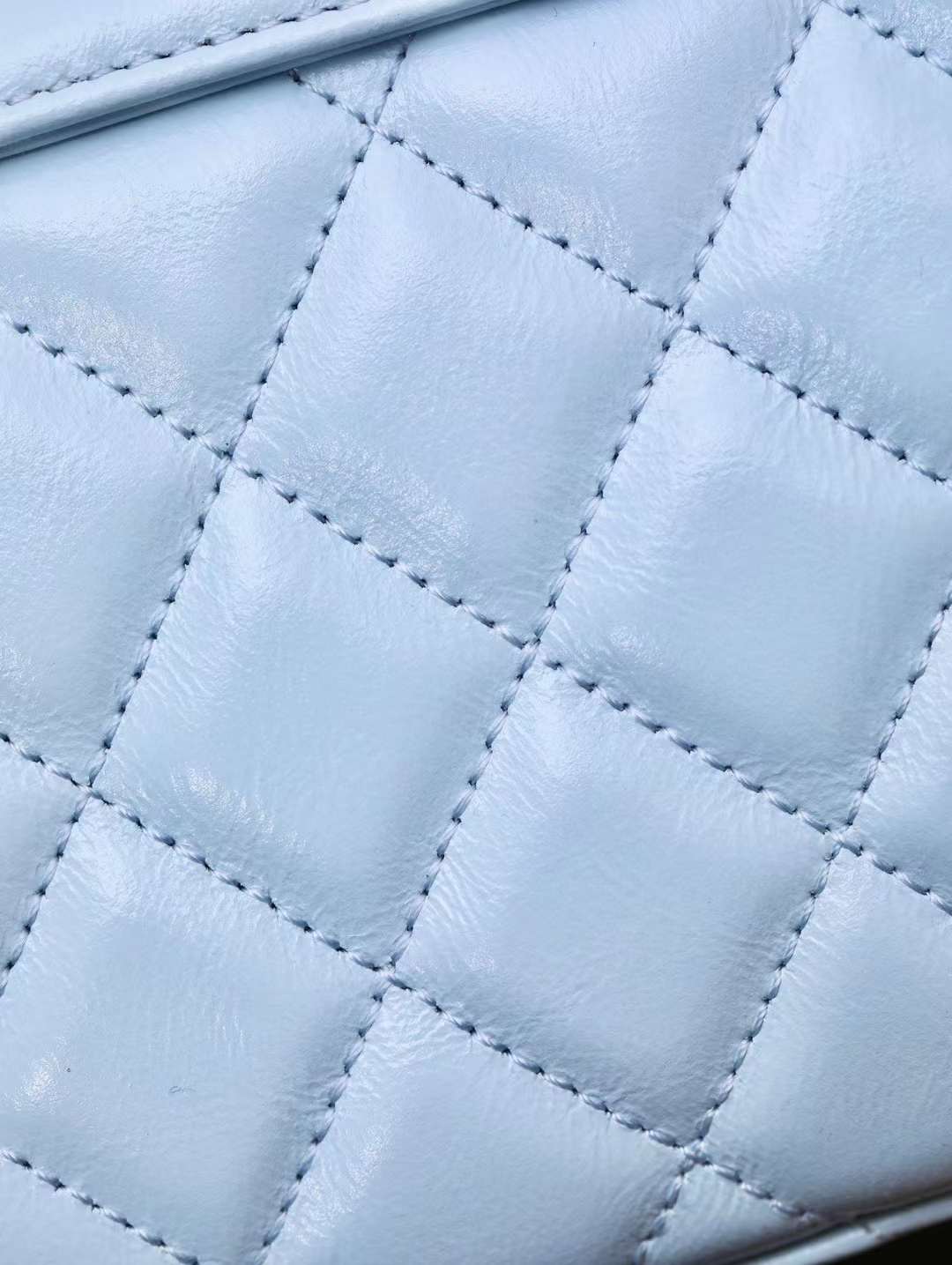 Chanel 24S vintage kelly bag view 4