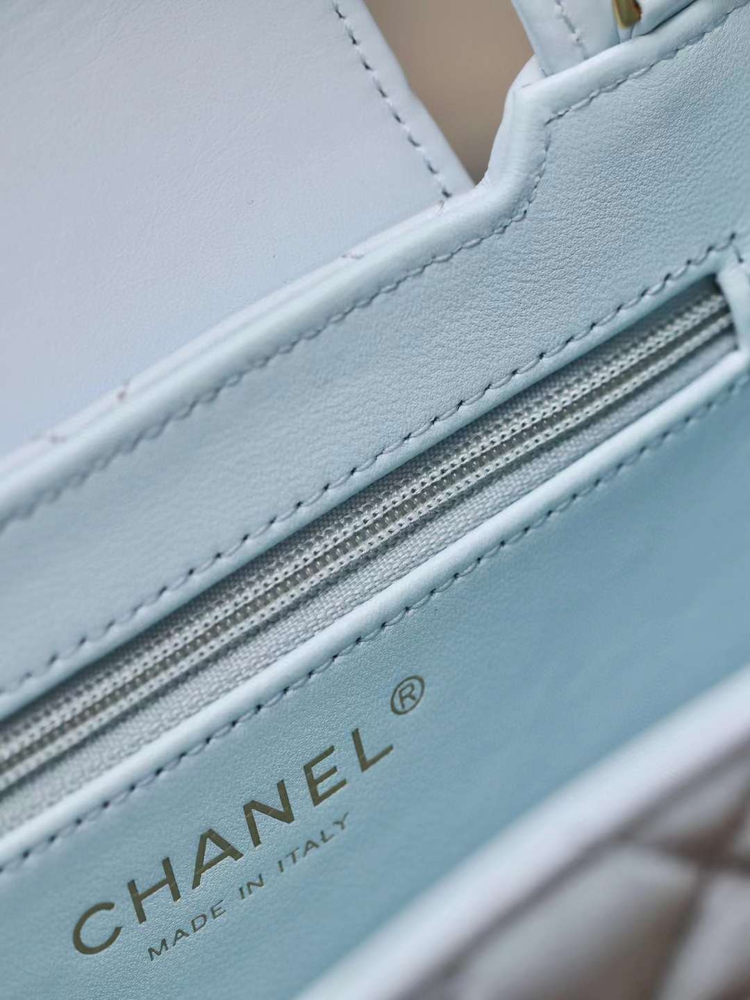 Chanel 24S vintage kelly bag view 5